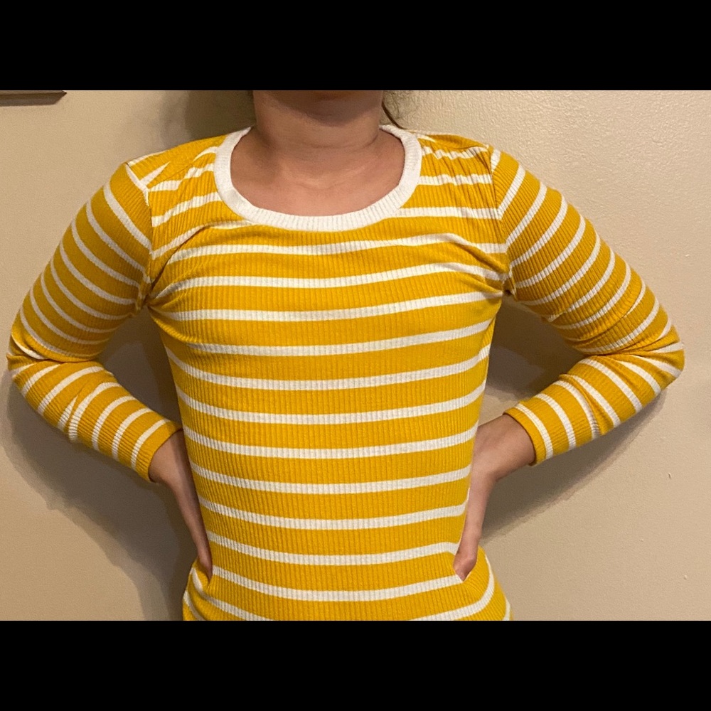 Old Navy Sweater